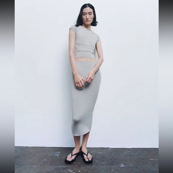 knot open back midi set - Picture 3 of 3